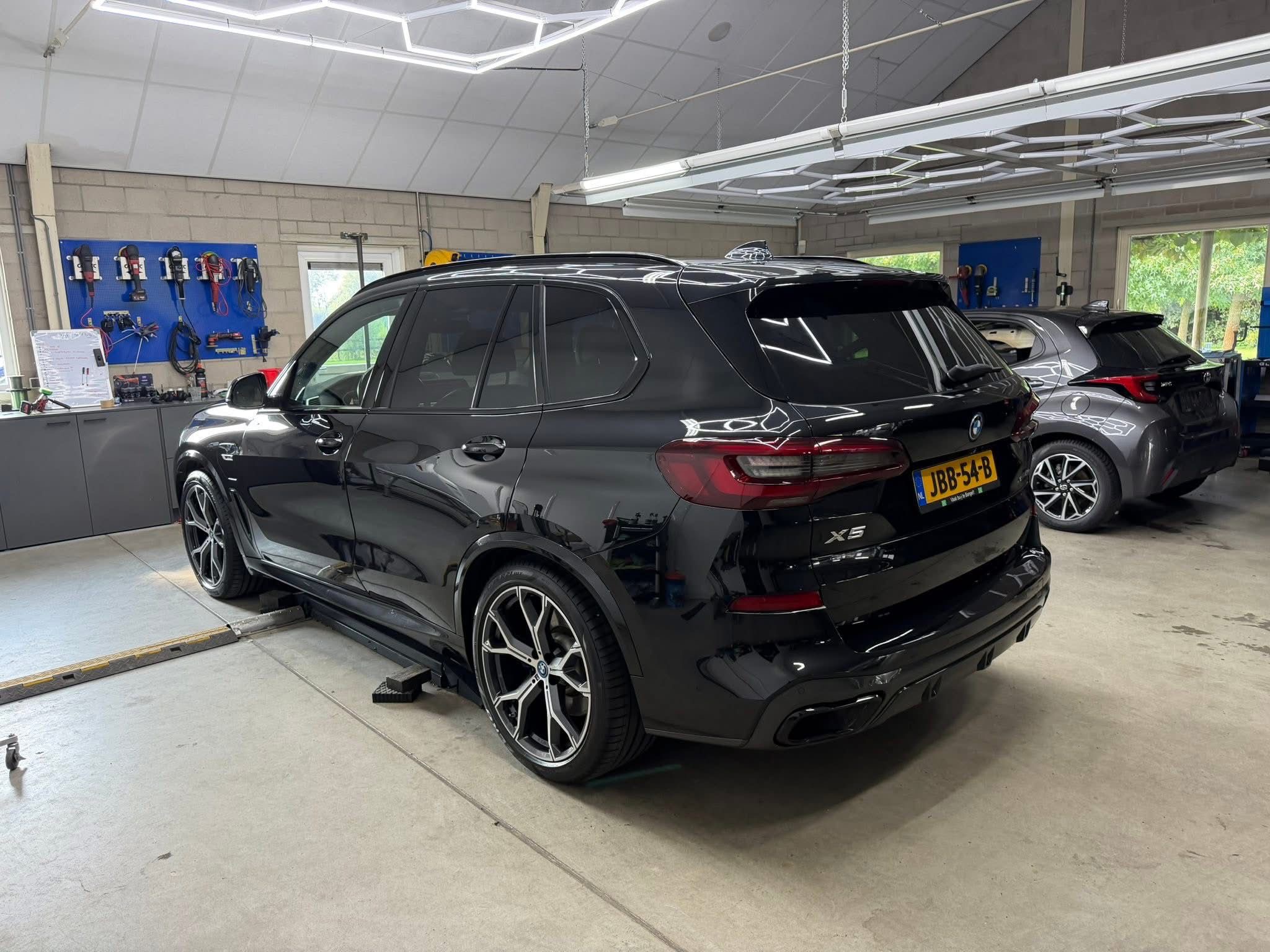 BMW X5 detailing